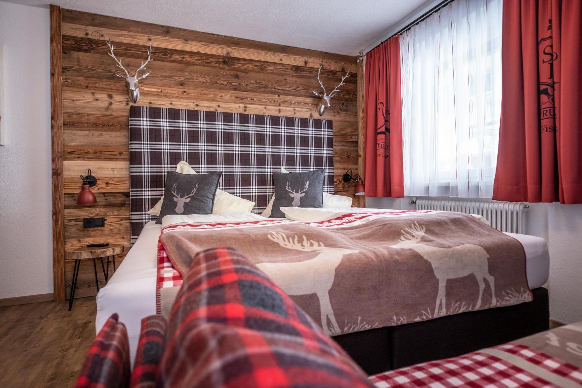 The Kaprun Edition - Luxury Chalets & Style Suites Room photo
